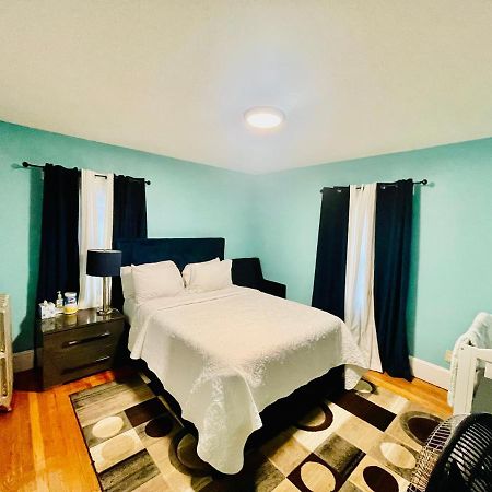 Fearlessrose Vacation Rental 89 Springfield Luaran gambar