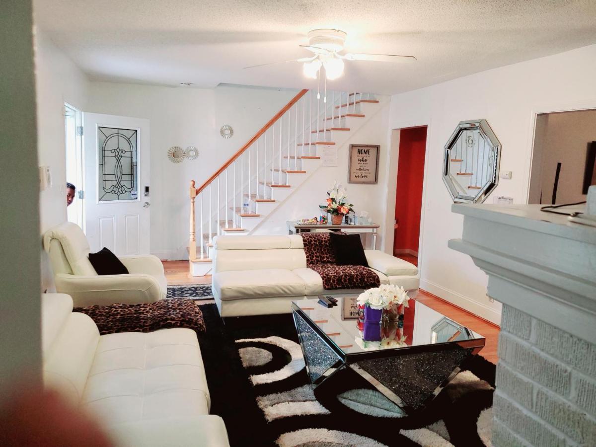 Fearlessrose Vacation Rental 89 Springfield Luaran gambar